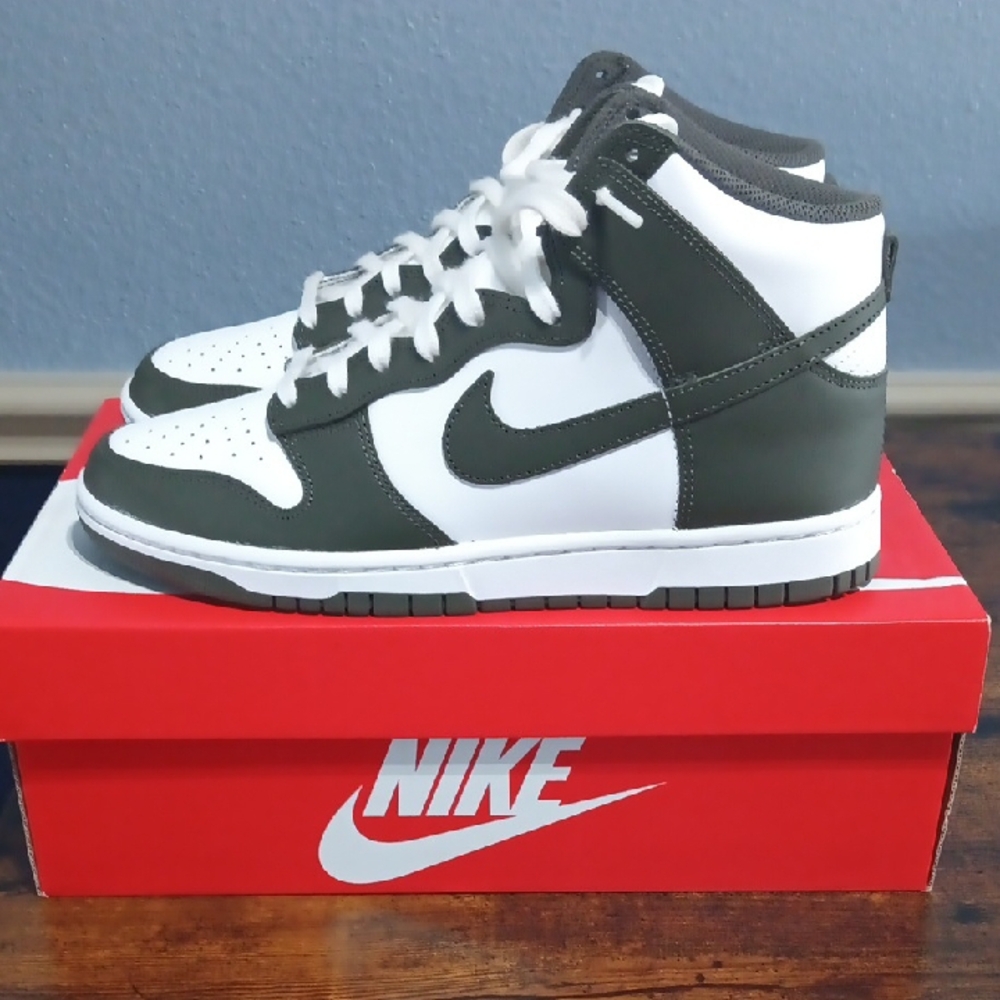 Nike Dunk High Sneakers in White and Dark Green